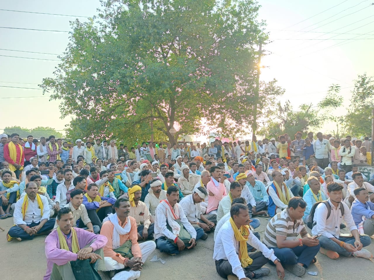 बारिश से फसल बर्बाद मुआवजे की मांग