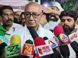 छतरपुर पहुंचे दिग्विजय सिंह