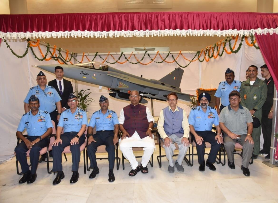 वायुसेना ने मध्यप्रदेश को दिया उपहार