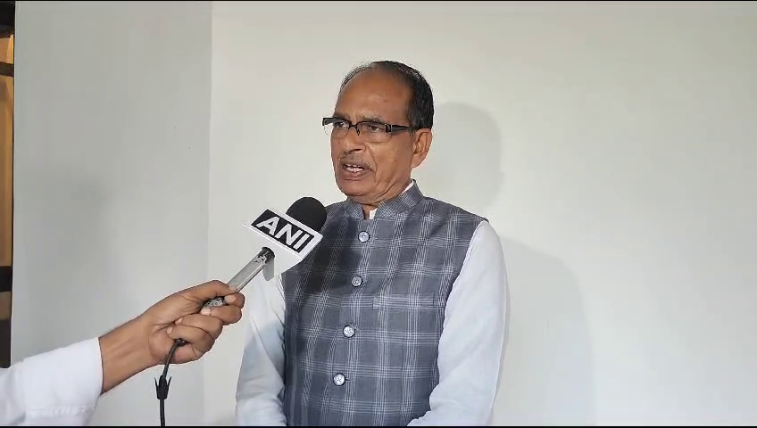 कांग्रेस में तो लट्ठम - लट्ठा