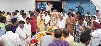 सरताज सिंह की पार्थिव देह पंचतत्व में विलीन