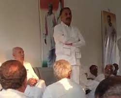 कराड़ा ने दिया था जातिसूचक बयान