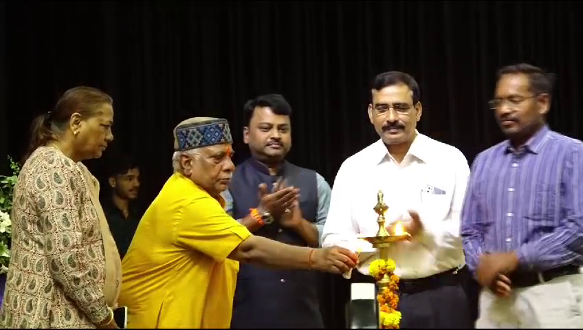 महिलाएं सम्हालेंगी  पुलिंग बूथ  