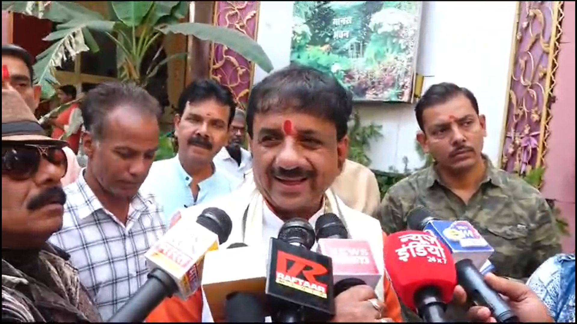 दिवाली मिलन समारोह में पहुंचे आलोक शर्मा