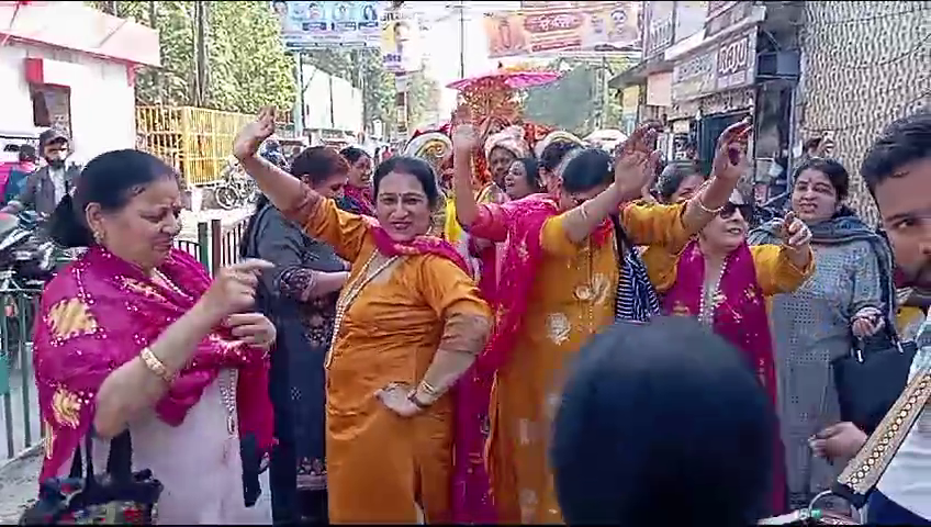 काशीपुर में तुलसी विवाह की धूम