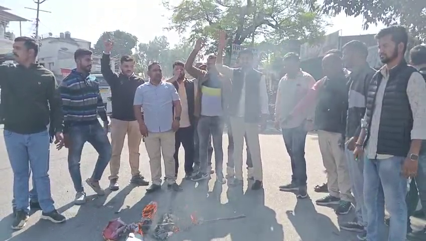 पंद्रह साल की नाबालिग के साथ बलात्कार