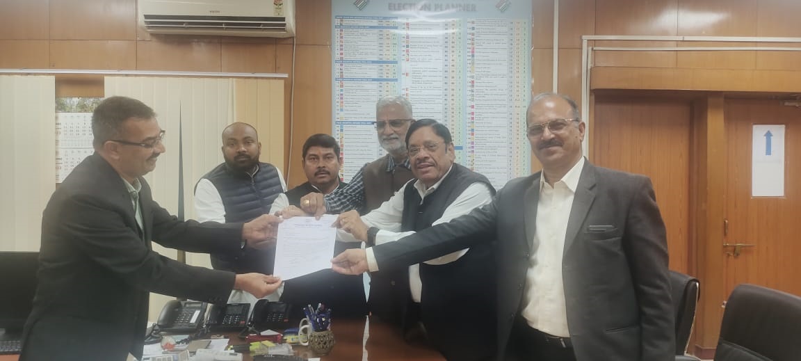 बैलेट पेपर से छेड़छाड़,नोडल अधिकारी सस्पेंड