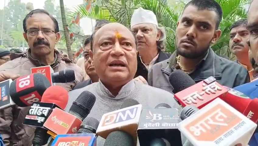 लक्ष्मण बोले भाजपा ने काले धन से चुनाव लड़ा