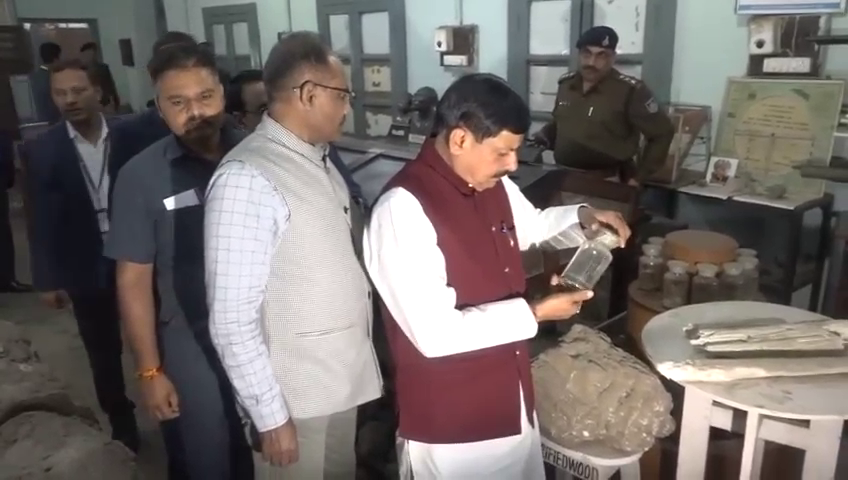 मोतीलाल महाविद्यालय का किया  निरीक्षण