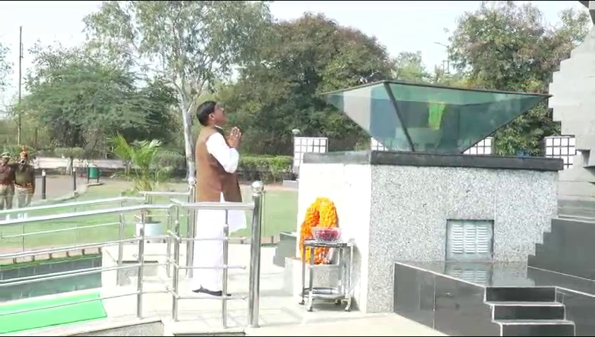  पाकिस्तान को दो हिस्सों में बांट दिया था