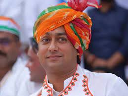 जयवर्धन : जनता रोजगार चाहती है