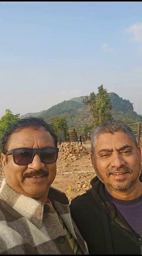 पूर्व वन मंत्री विजय शाह की जंगल में पार्टी