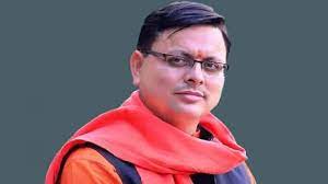 बस से पुस्तक मेले पहुंचे मुख्यमंत्री धामी