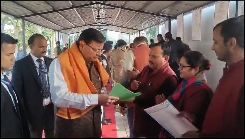 सीएमधामी ने खटीमा के जनता से की मुलाकात