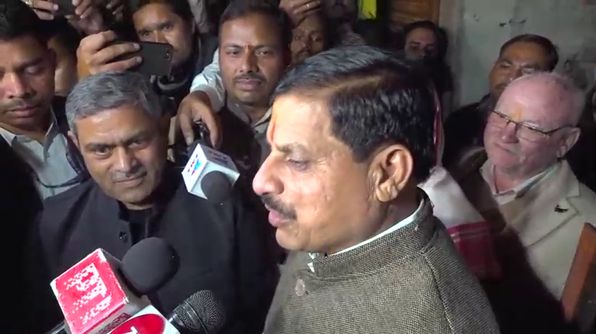 मुख्यमंत्री यादव ने दिया अयोध्या का निमंत्रण