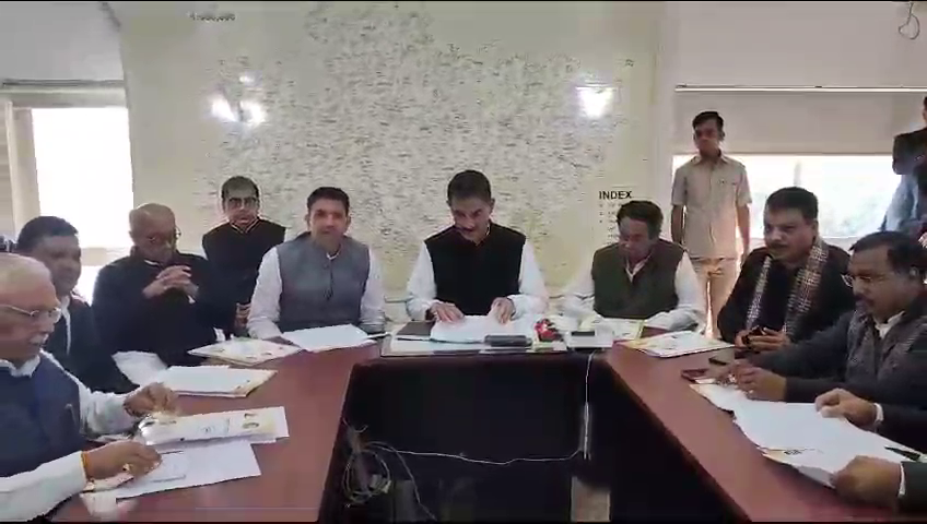 लोकसभा चुनाव के लिए कांग्रेस का मंथन