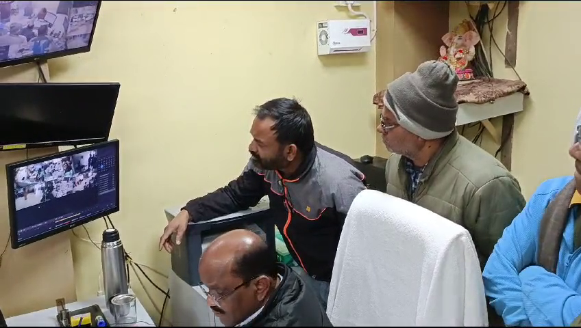  कियोस्क संचालक के रुपये हुए गायब