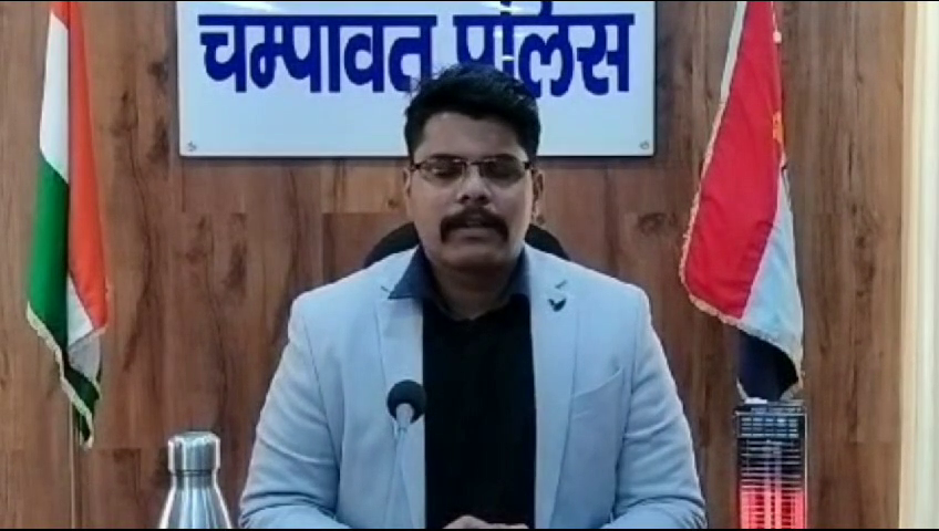  साढ़े छ किलो चरस के साथ तस्कर गिरफ्तार  