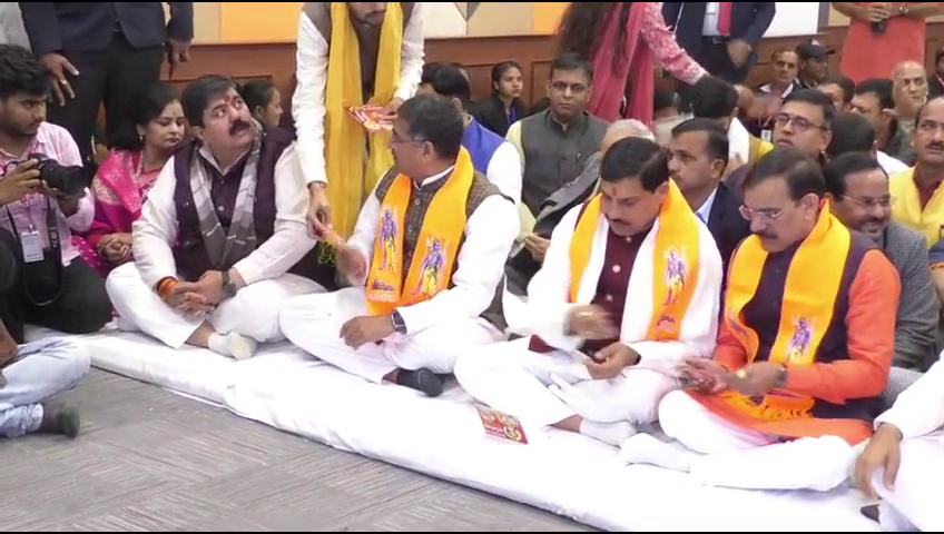  भाजपा प्रदेश मीडिया सेंटर में रामधुन का आयोजन