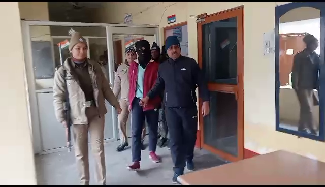 दस मोटर साइकिल के साथ दो अभियुक्त गिरफ्तार