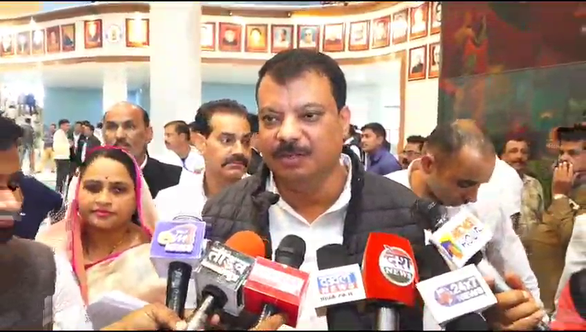 ऑनलाइन गेमिंग पर कांग्रेस भटका रही है