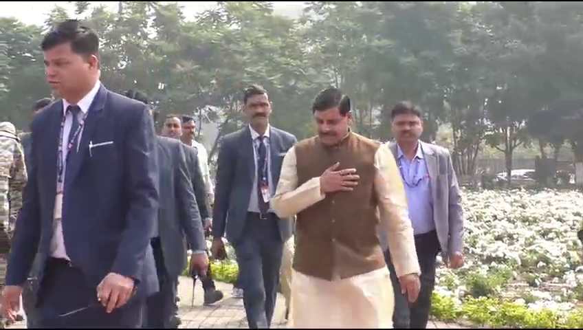 पुलवामा के शहीदों को मोहन की श्रद्धांजलि