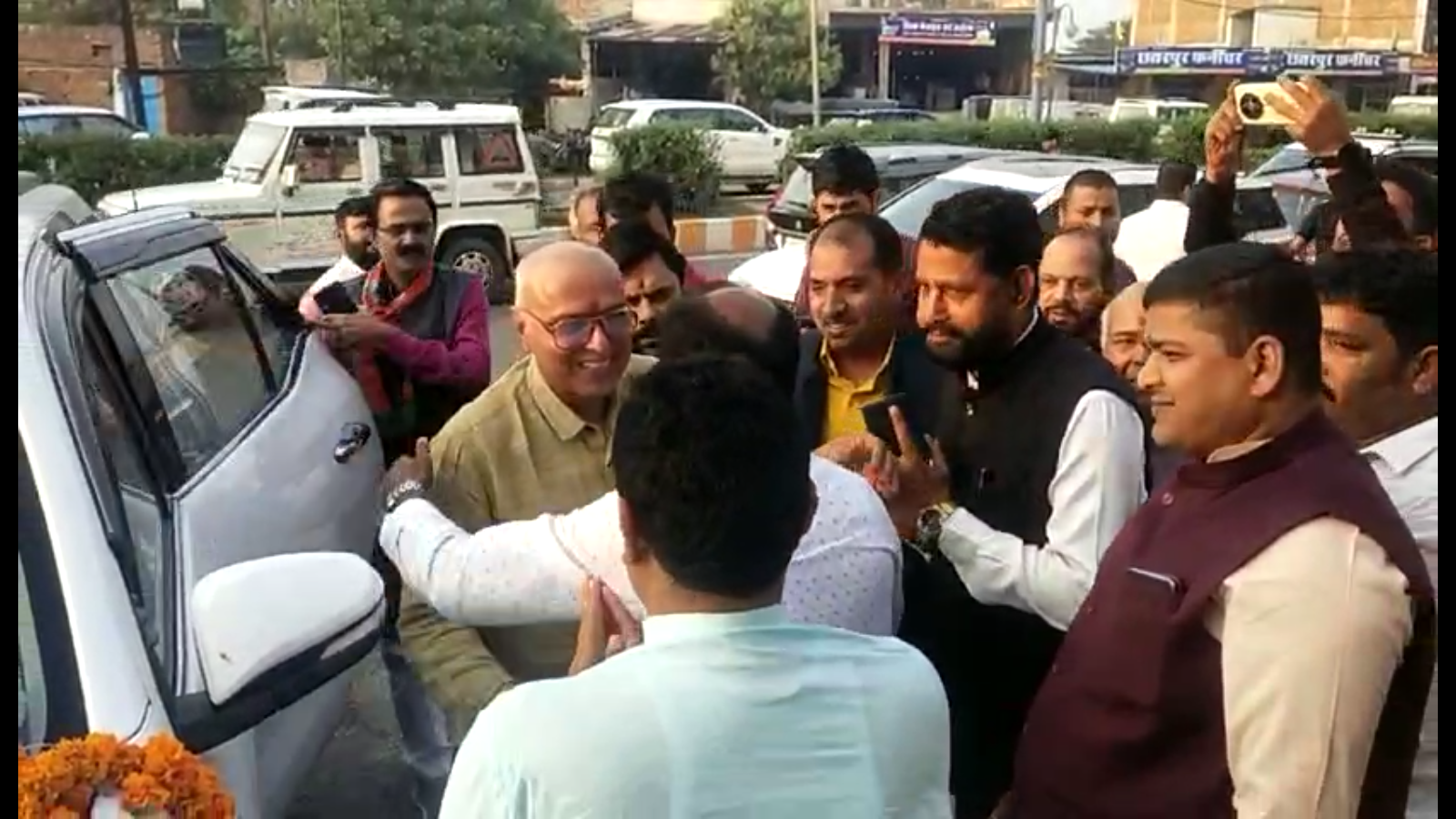 डॉ राजेश मिश्रा ने किया मोदी का गुणगान 