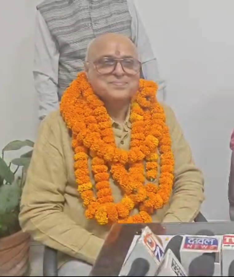 डॉ राजेश मिश्रा ने किया मोदी का गुणगान 