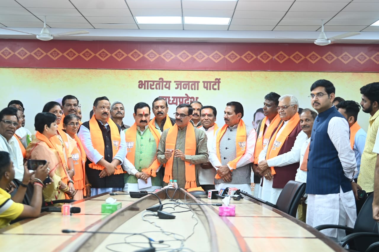 कई नेताओं ने कांग्रेस को कहा बाय बाय 