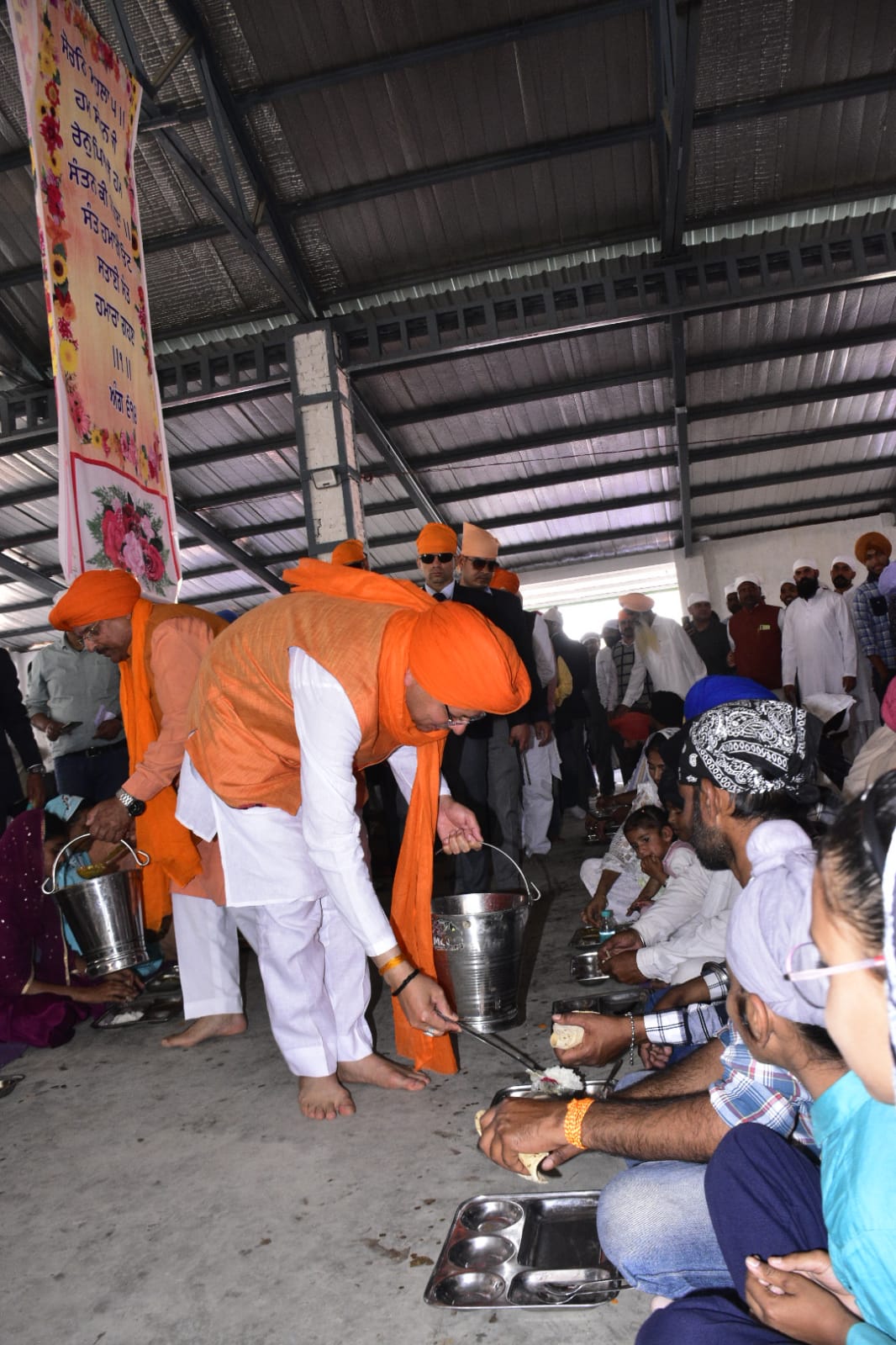 गुरुमत संत समागम में पहुँचे धामी 