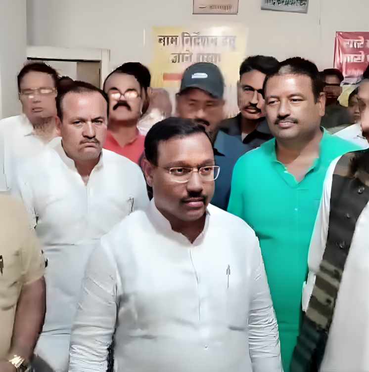 कमलेश्वर पटेल ने लोकसभा का भरा पर्चा 