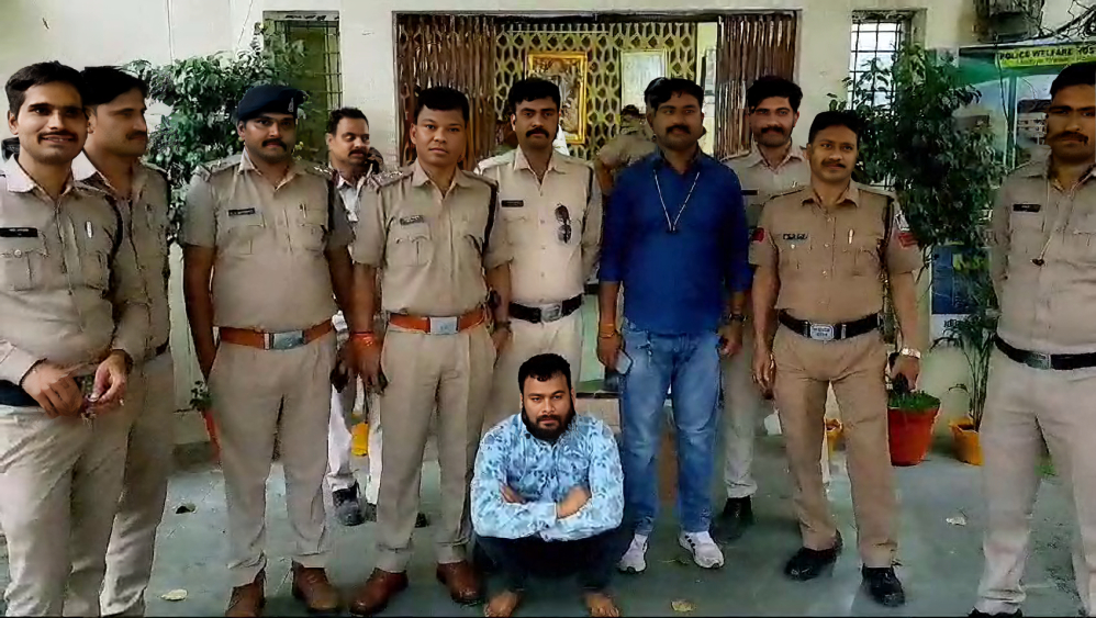 कुख्यात बदमाश है मंजू पटेरिया 