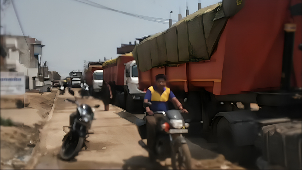 किया गया गुणवत्ता विहीन सड़क निर्माण 