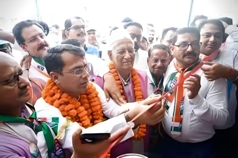 प्रकाश जोशी ने चुनाव कार्यालय का उद्घाटन किया 