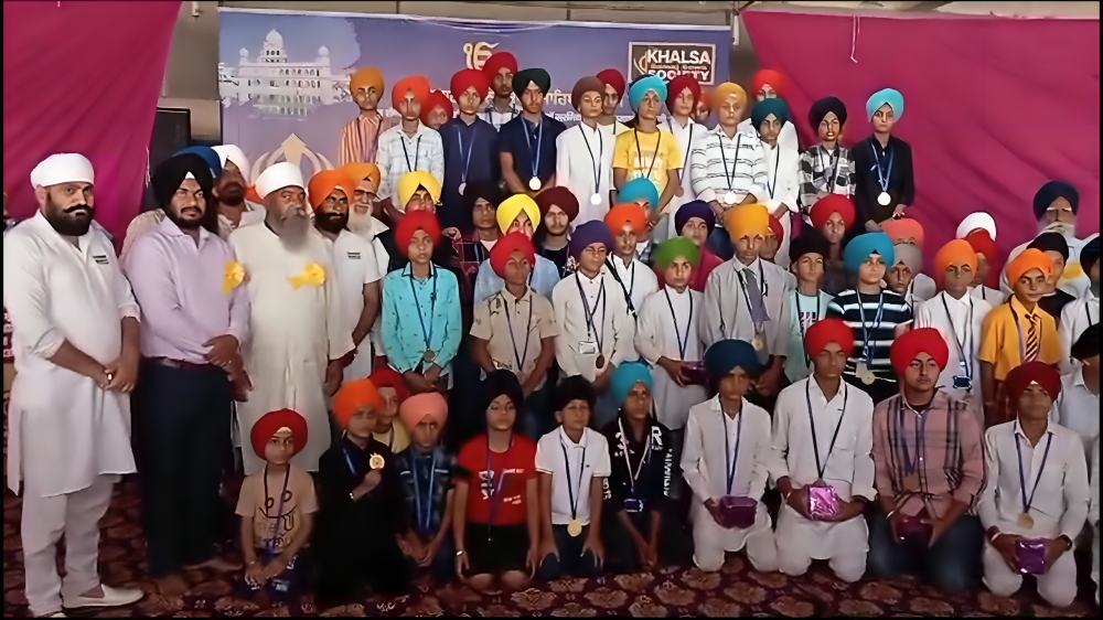 गुरु अरदास एवं कीर्तन का हुआ आयोजन 