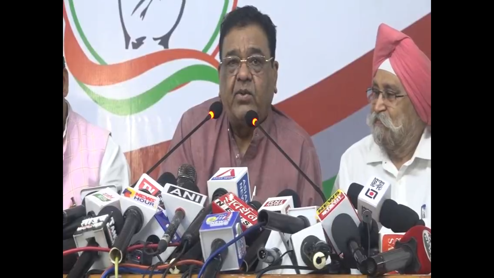 वीडी शर्मा को टक्कर देंगे निर्दलीय प्रत्याशी 