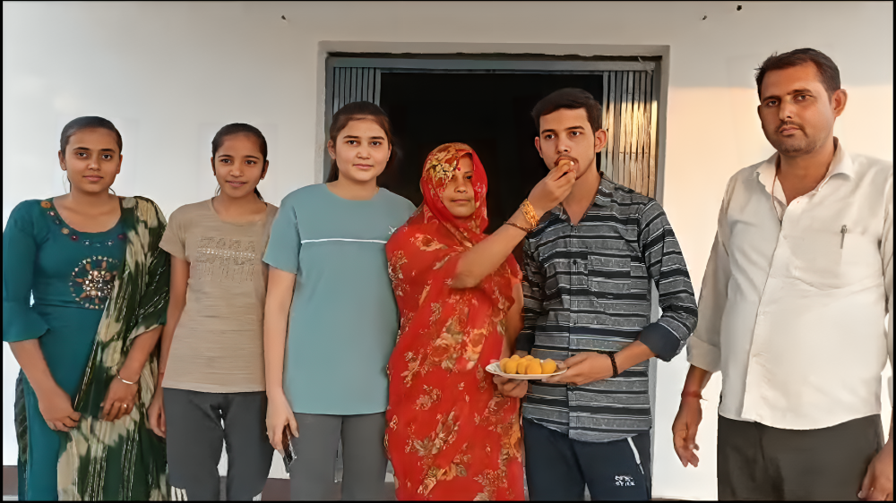 रौनक सिंह को गणित संकाय से नौवा स्थान 