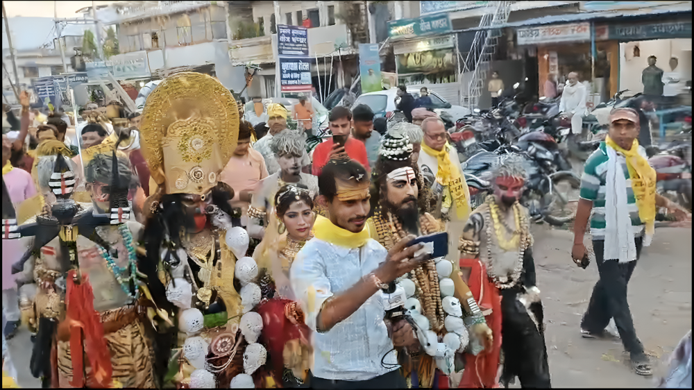 शोभा यात्रा में शामिल हुए ब्राह्मण समाज के लोग