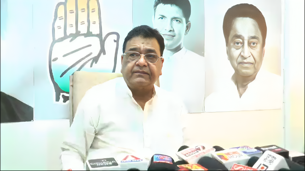 कांग्रेस तैयार करवा रही रिपोर्ट कार्ड 