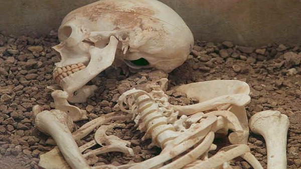 These are the strangest funeral rites in history