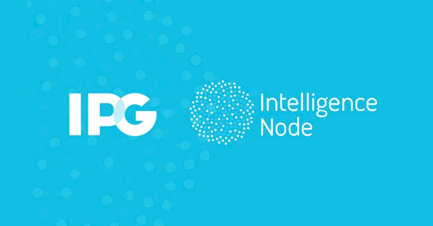 विज्ञापन होल्डिंग