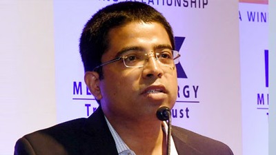 वरिष्ठ पत्रकार थॉमस 