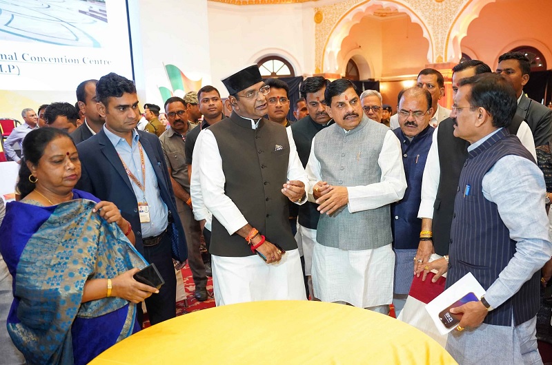 bhopal,   Chief Minister , Kushabhau Thackeray Auditorium