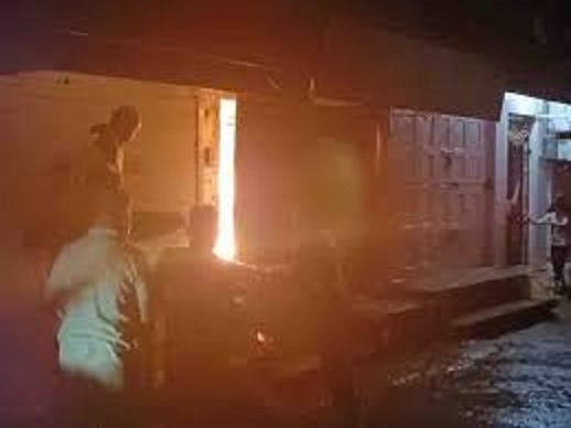 mandsour,   huge fire broke out , grocery store 