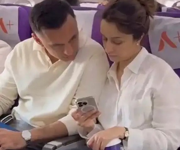 mumbai, Shraddha Kapoor , Rahul Modi in flight