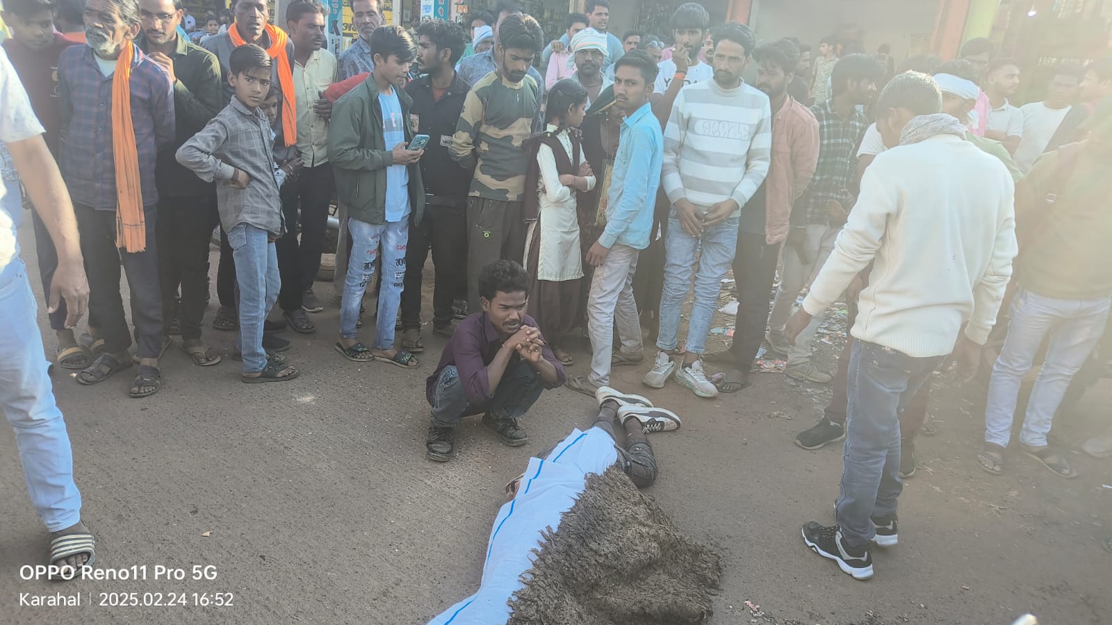 seopur,   tractor loaded ,bike rider