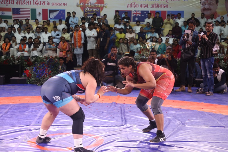 indore, Women wrestlers , skills 