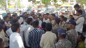 dewas,Controversy over, fire brigade failure