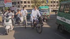 gwalior, Energy Minister , rode a bicycle