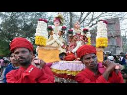 khandwa,   Omkareshwar,  crowd of devotees  